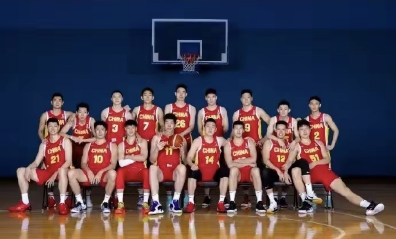 包含佛山队迎来上海男篮挑战，胜者将傲视群雄的词条
